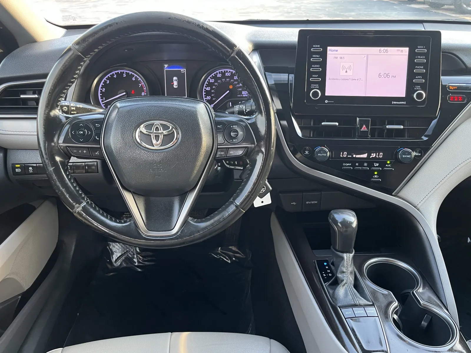 Toyota Camry photo 14
