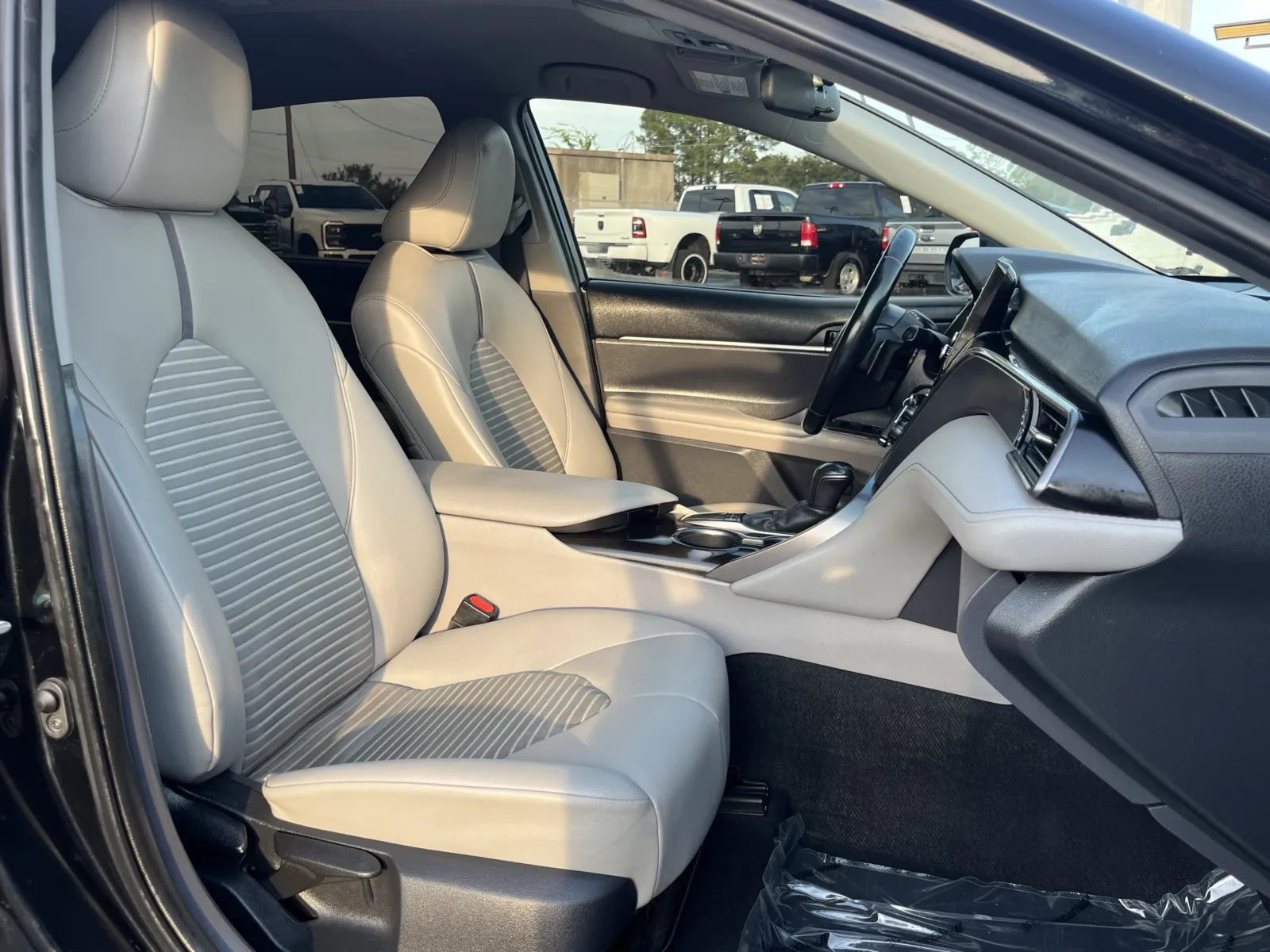Toyota Camry photo 25