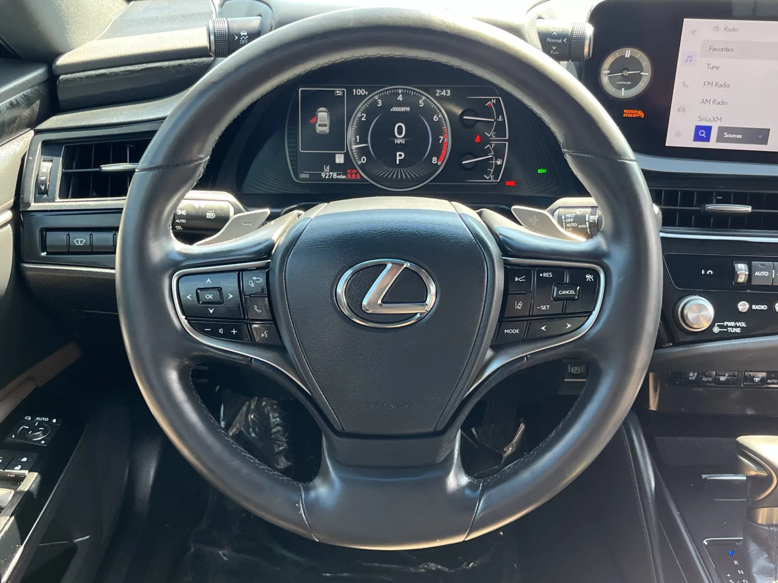 Lexus ES photo 17