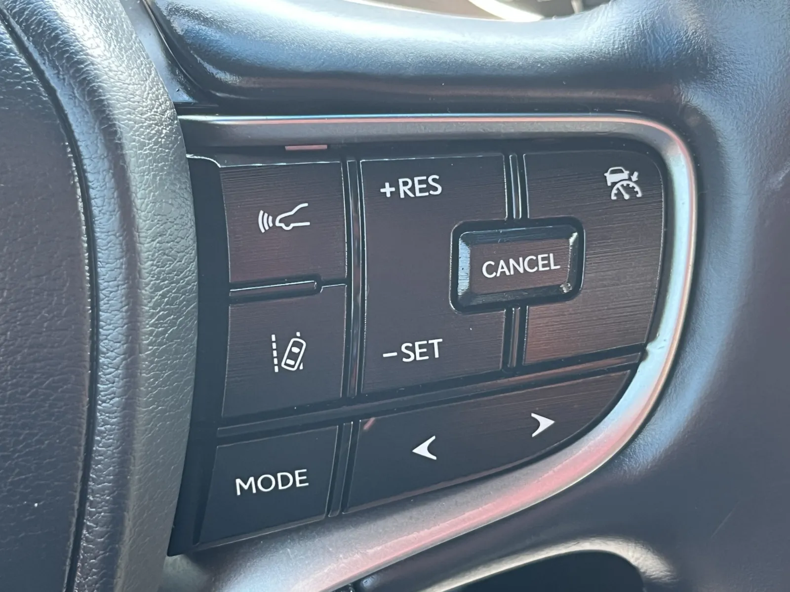 Lexus ES photo 19