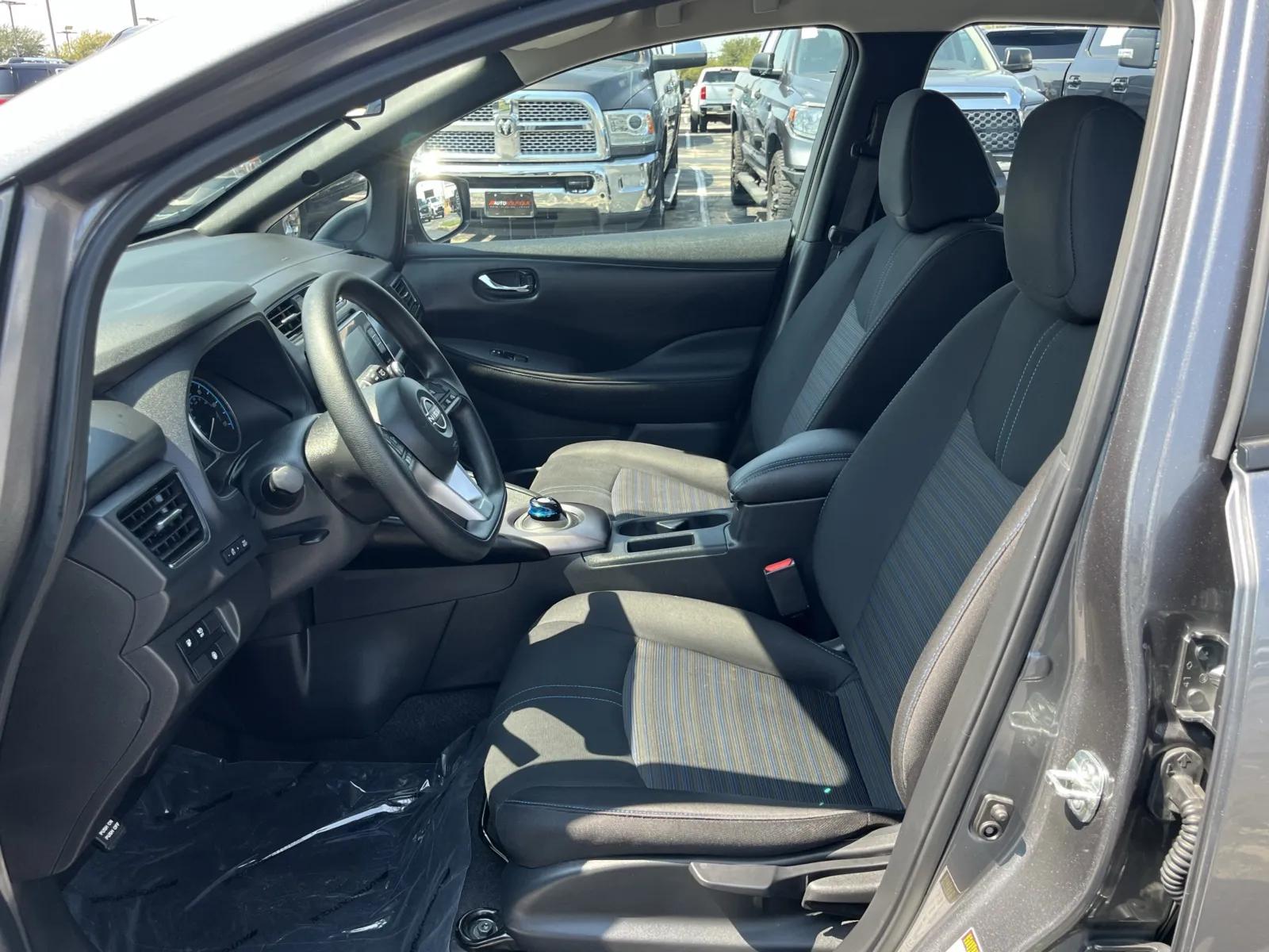 Nissan Leaf photo 25