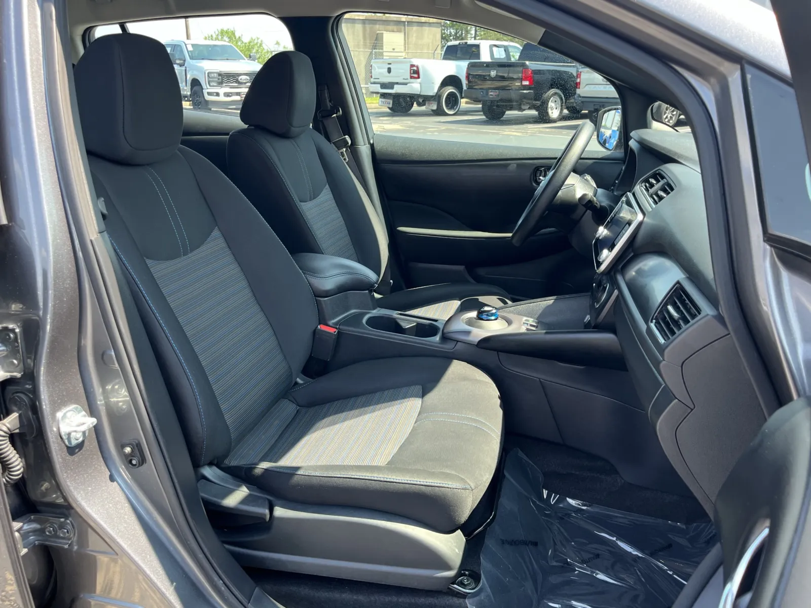 Nissan Leaf photo 26