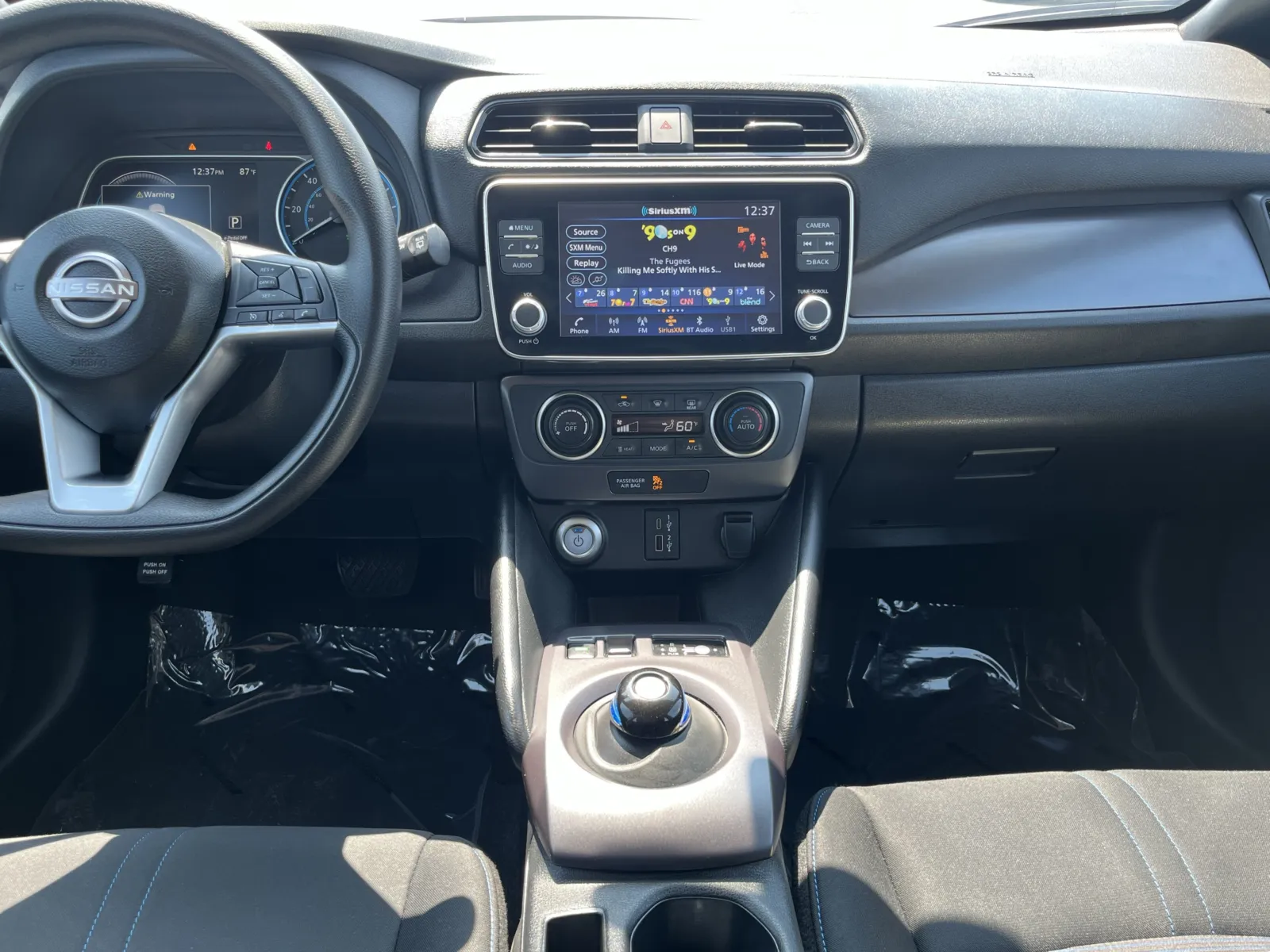 Nissan Leaf photo 23