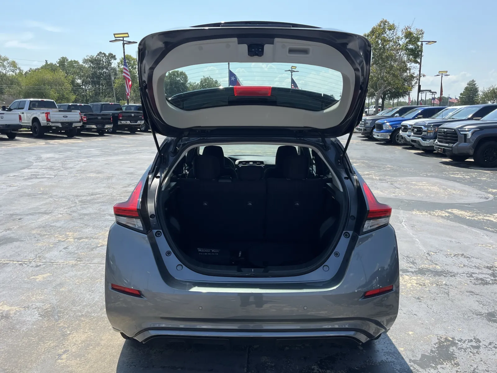 Nissan Leaf photo 11