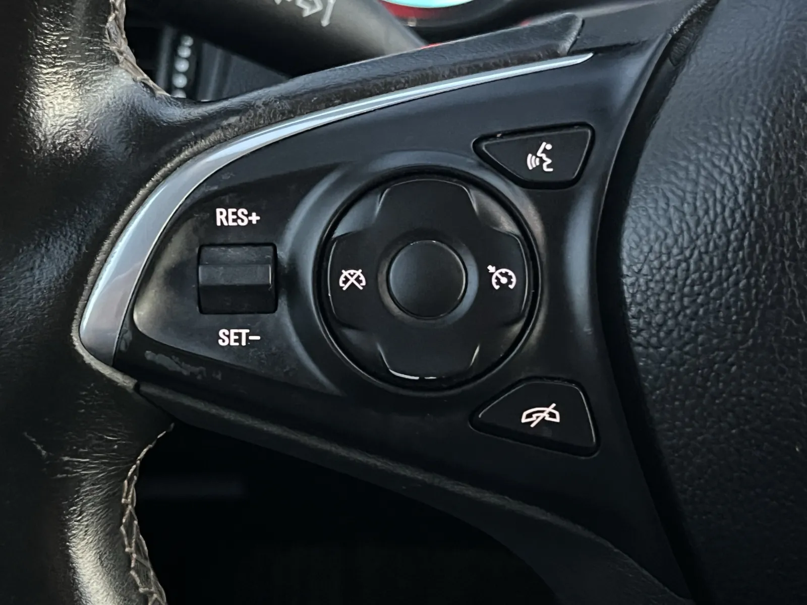 Buick Envision photo 19