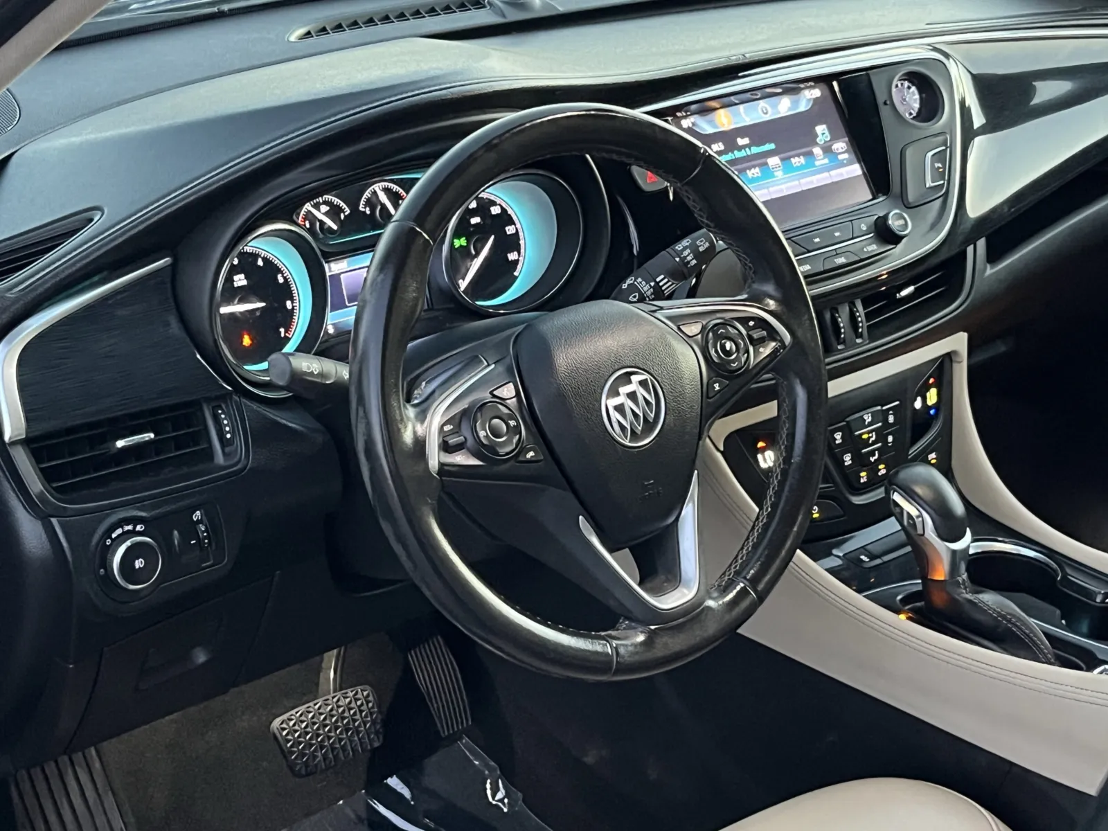 Buick Envision photo 15