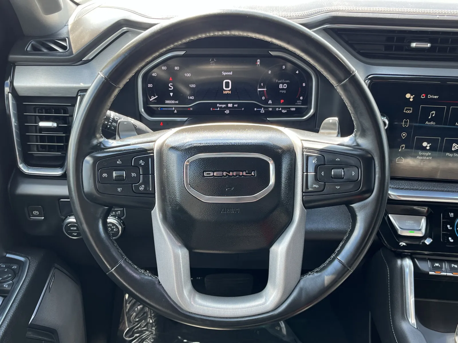 GMC Sierra photo 17