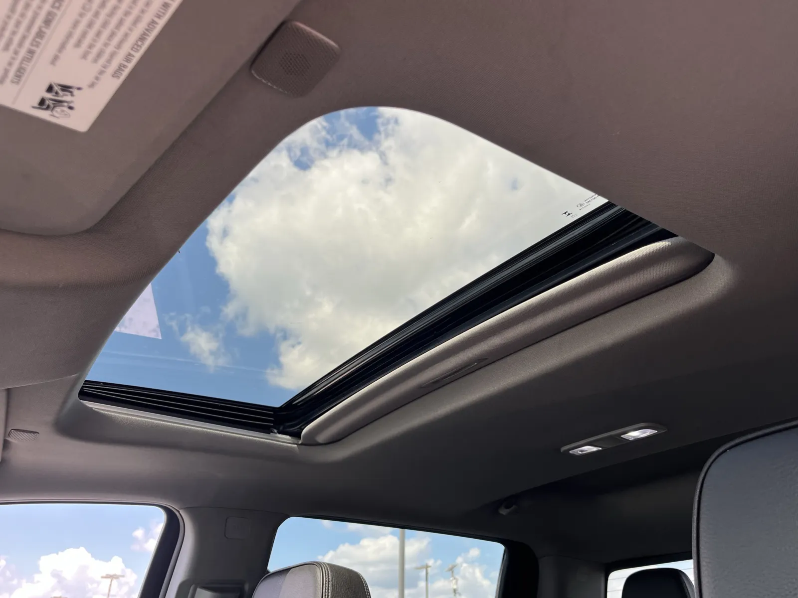GMC Sierra photo 8