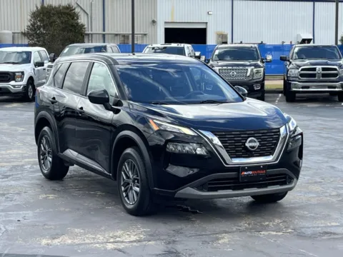 Another view of 2023 Nissan Rogue S for sale in Alvin, TX at Auto Boutique Texas