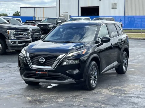Photos of 2023 Nissan Rogue S for sale in Alvin, TX at Auto Boutique Texas