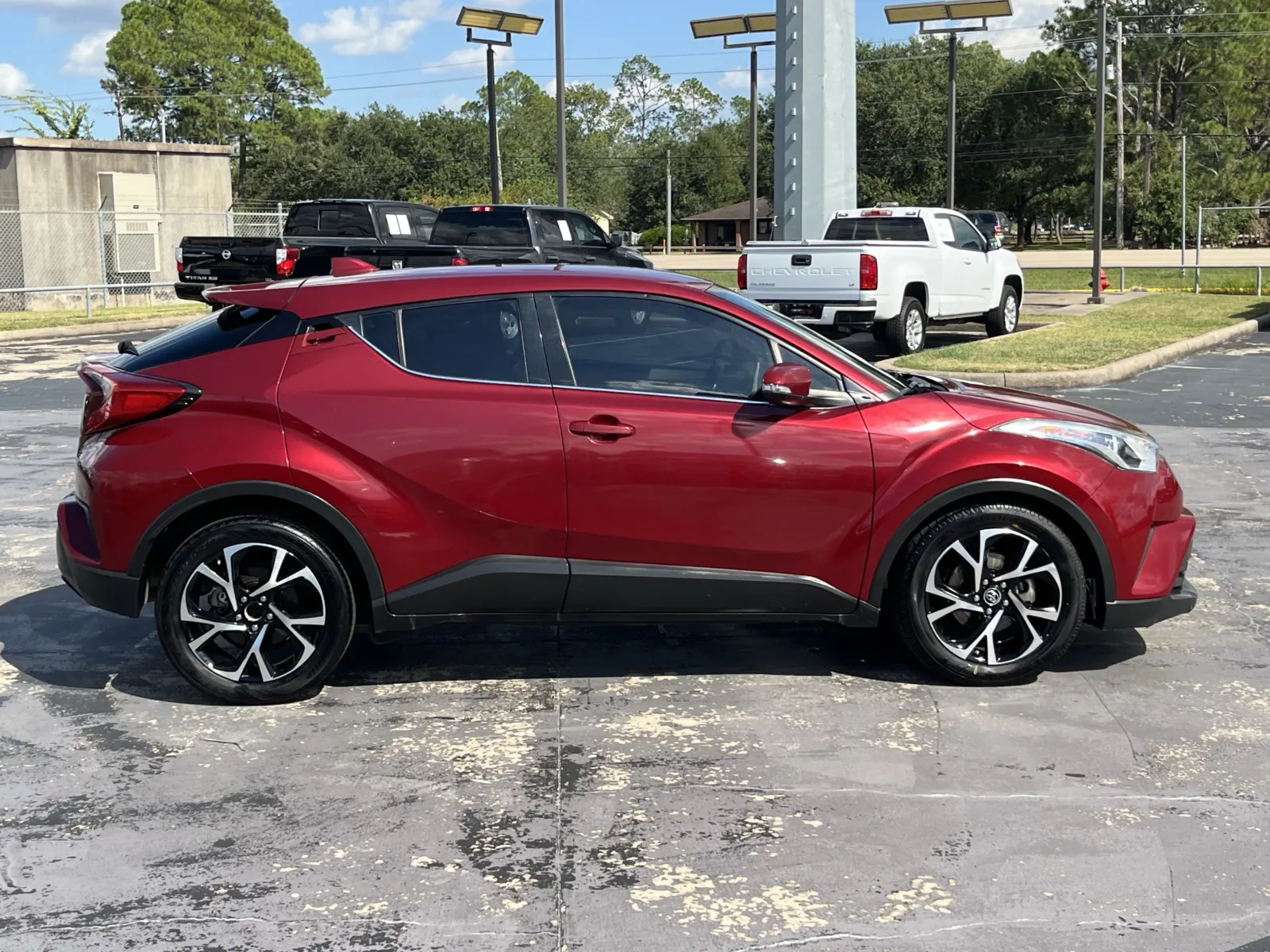 Toyota C-HR photo 10