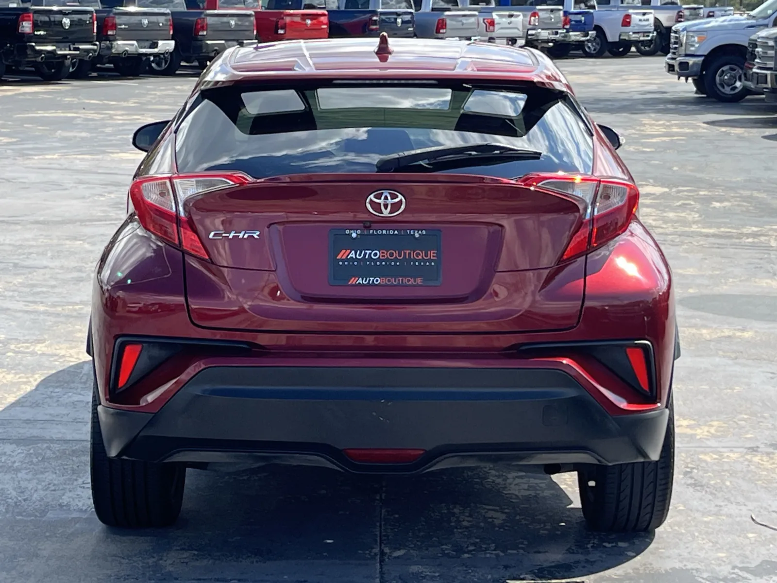 Toyota C-HR photo 7