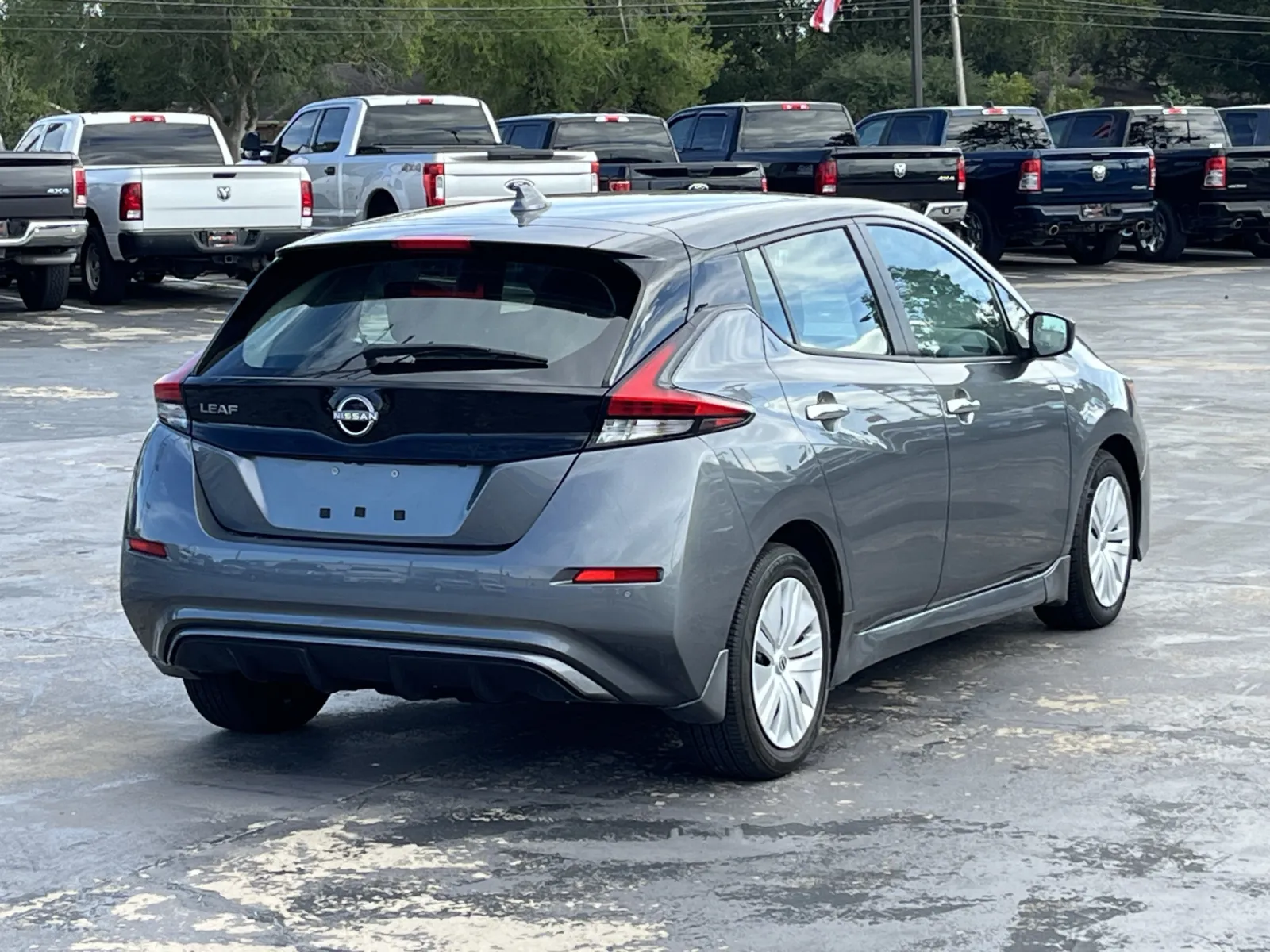 Nissan Leaf photo 8