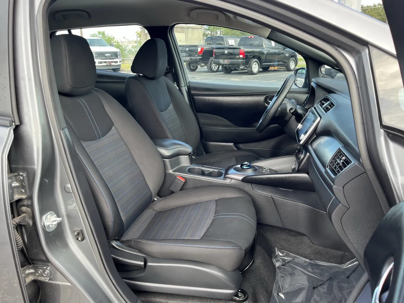 Nissan Leaf photo 23