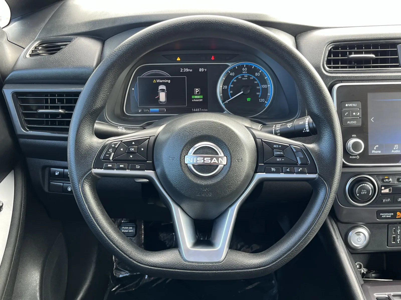 Nissan Leaf photo 14