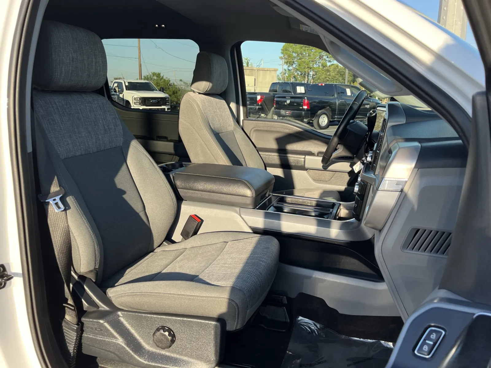 Ford F-150 photo 26