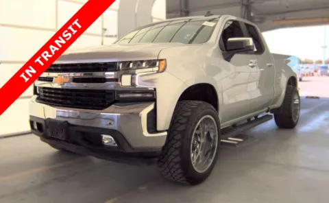 Silver 2019 Chevrolet Silverado 1500 LT for sale in Alvin, TX