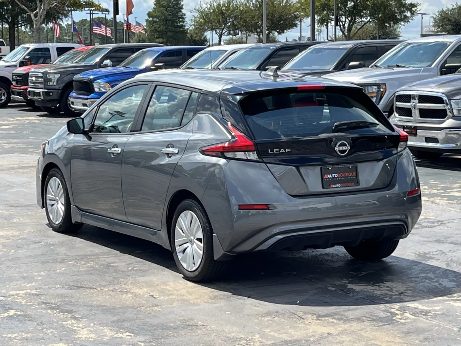 Nissan Leaf photo 8