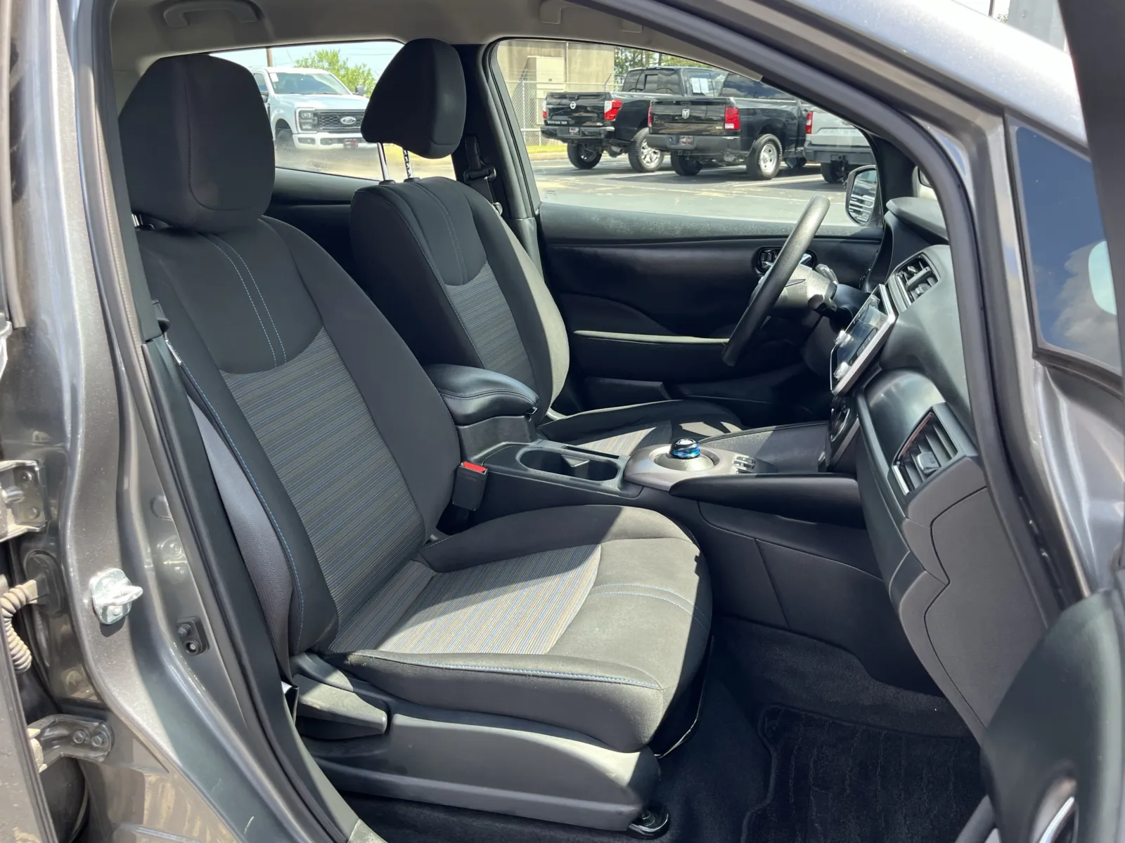 Nissan Leaf photo 25