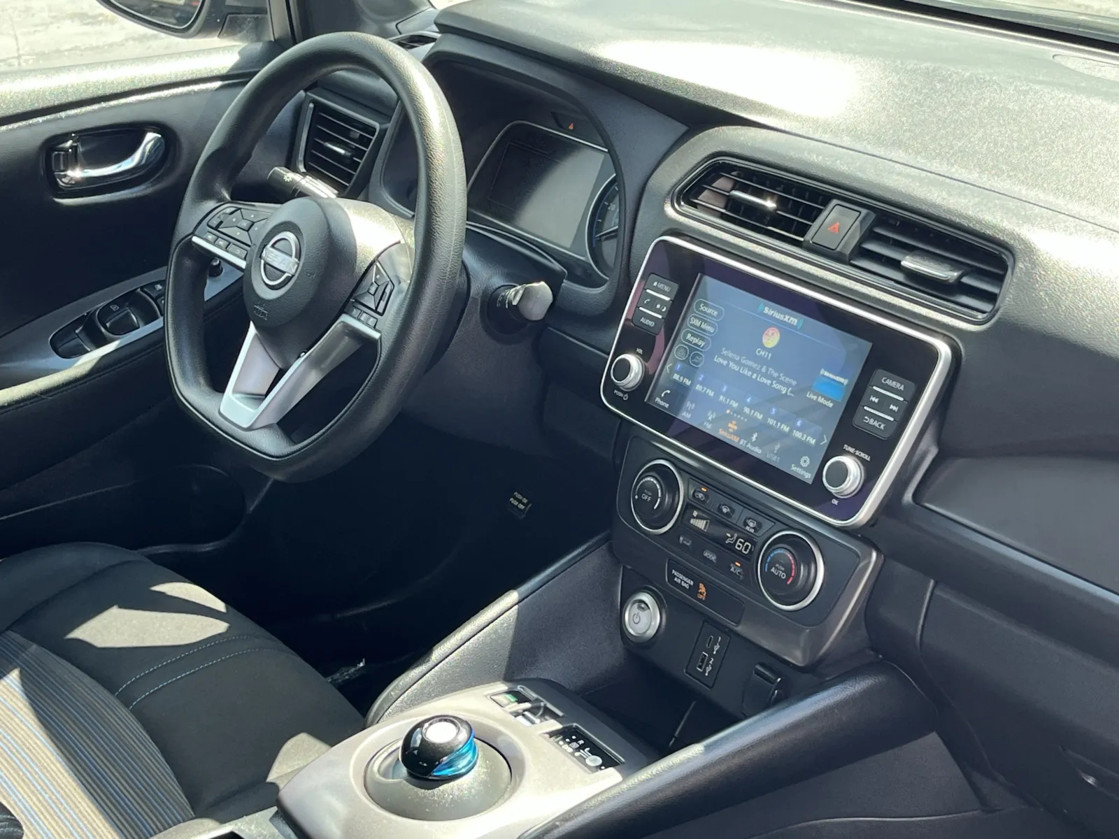 Nissan Leaf photo 14