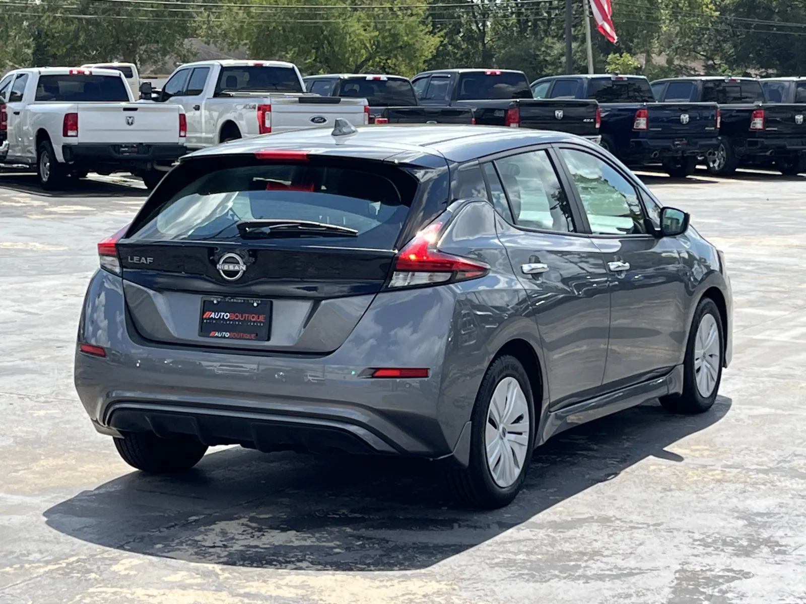 Nissan Leaf photo 7