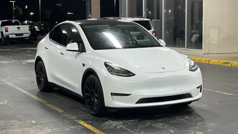 White 2021 Tesla Model Y Long Range for sale in Alvin, TX