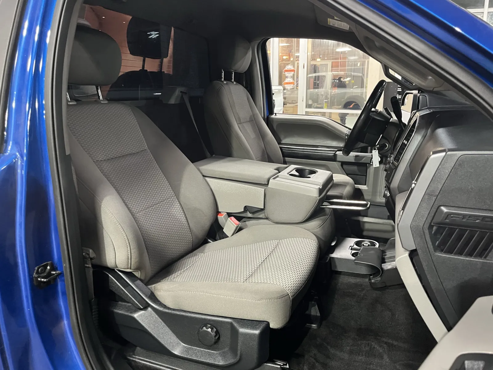 Ford F-150 photo 24