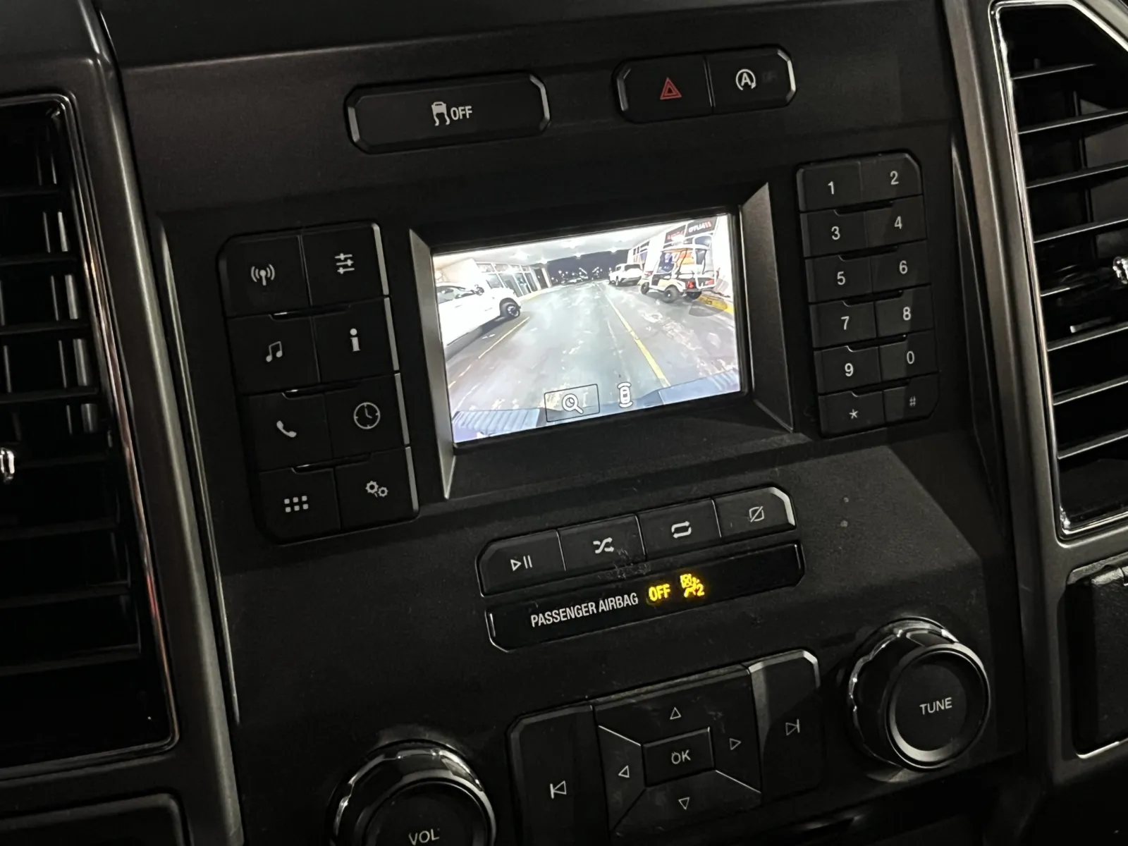 Ford F-150 photo 6