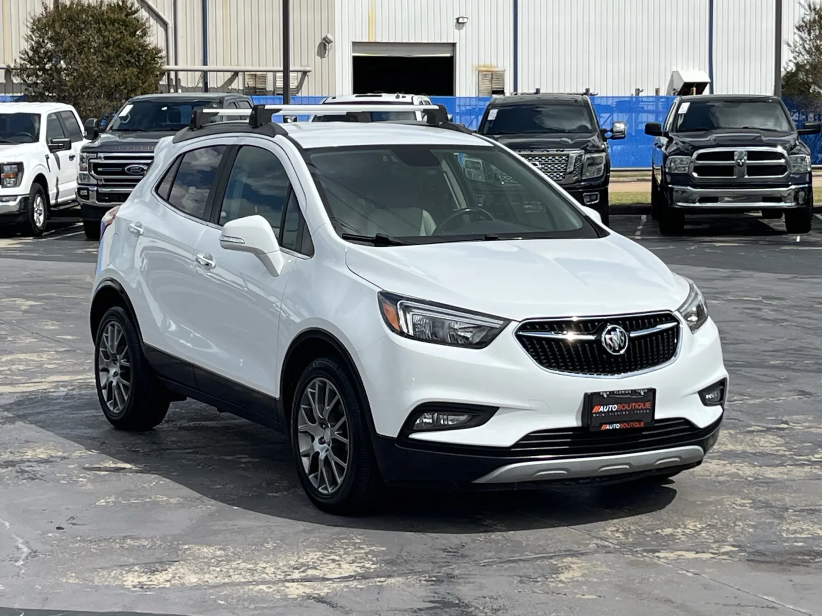 Buick Encore photo 3