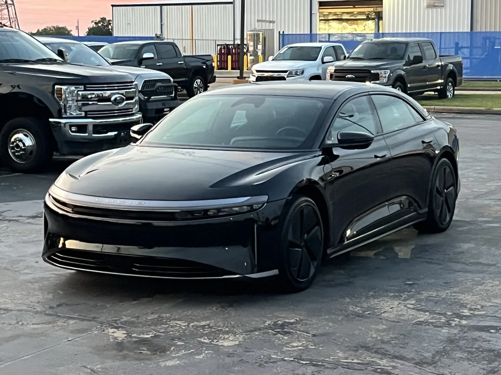 Lucid Air photo 2