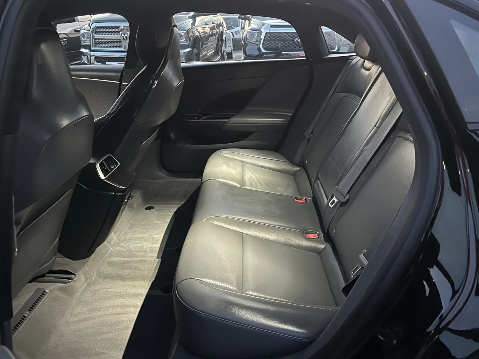 Lucid Air photo 28