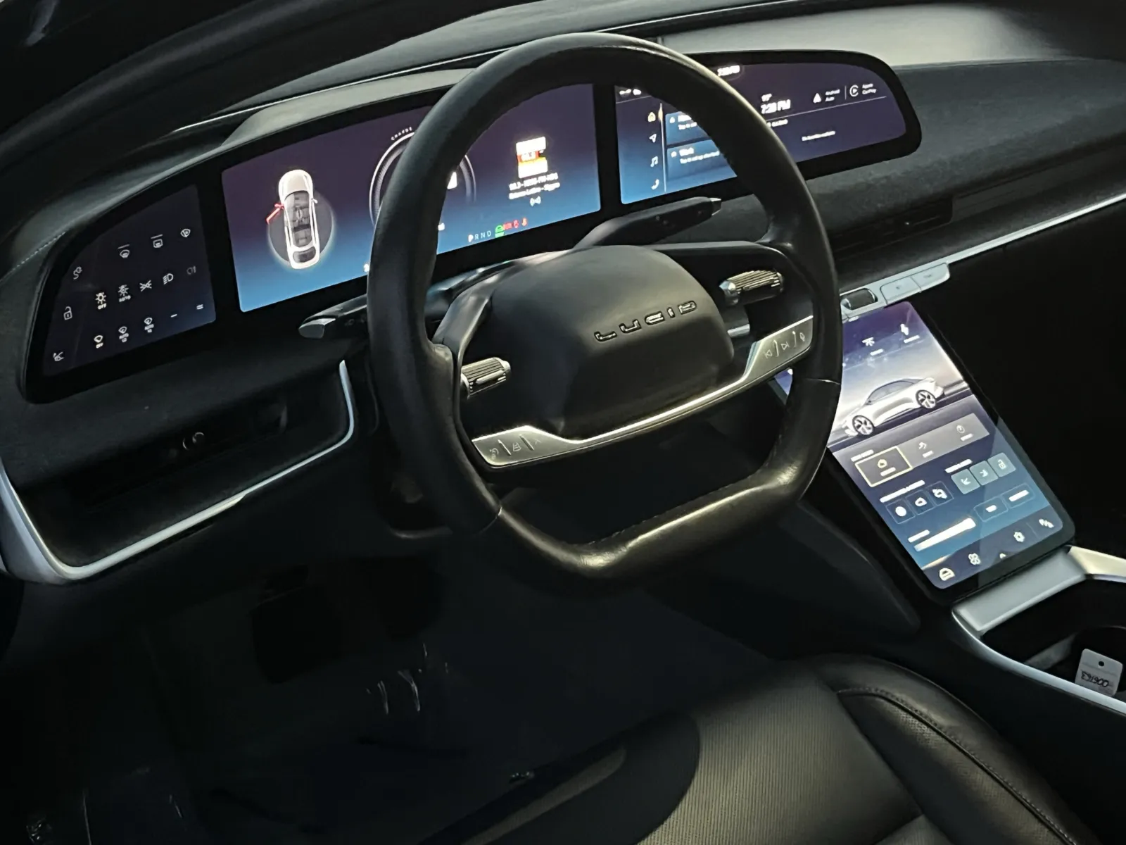 Lucid Air photo 14