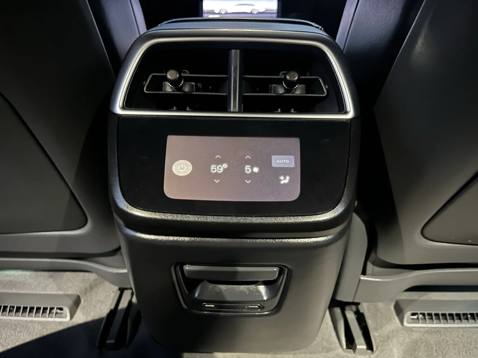 Lucid Air photo 25