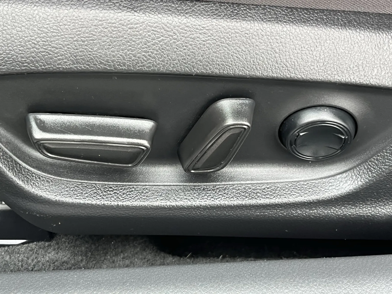 Toyota Camry photo 23