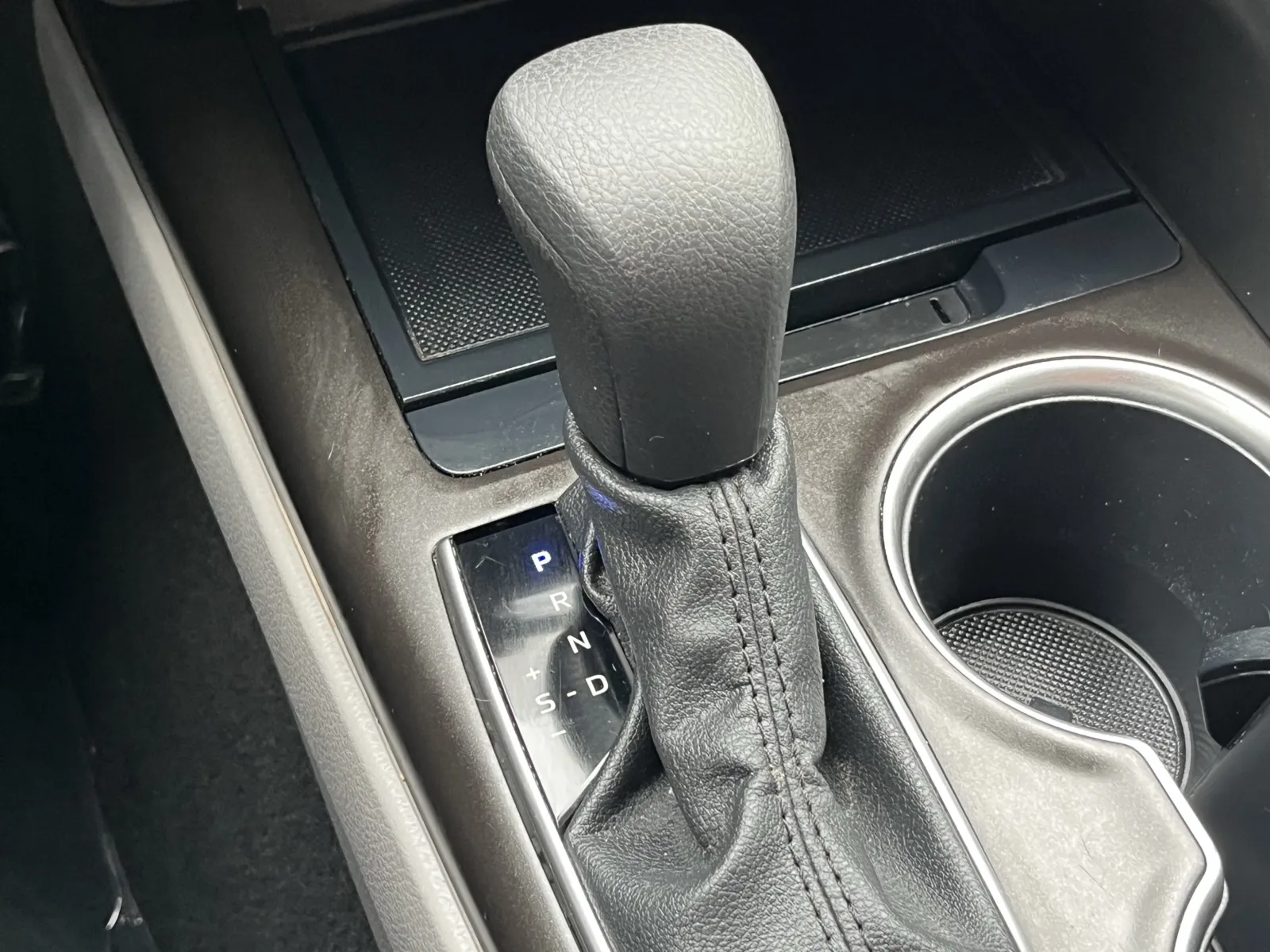 Toyota Camry photo 19