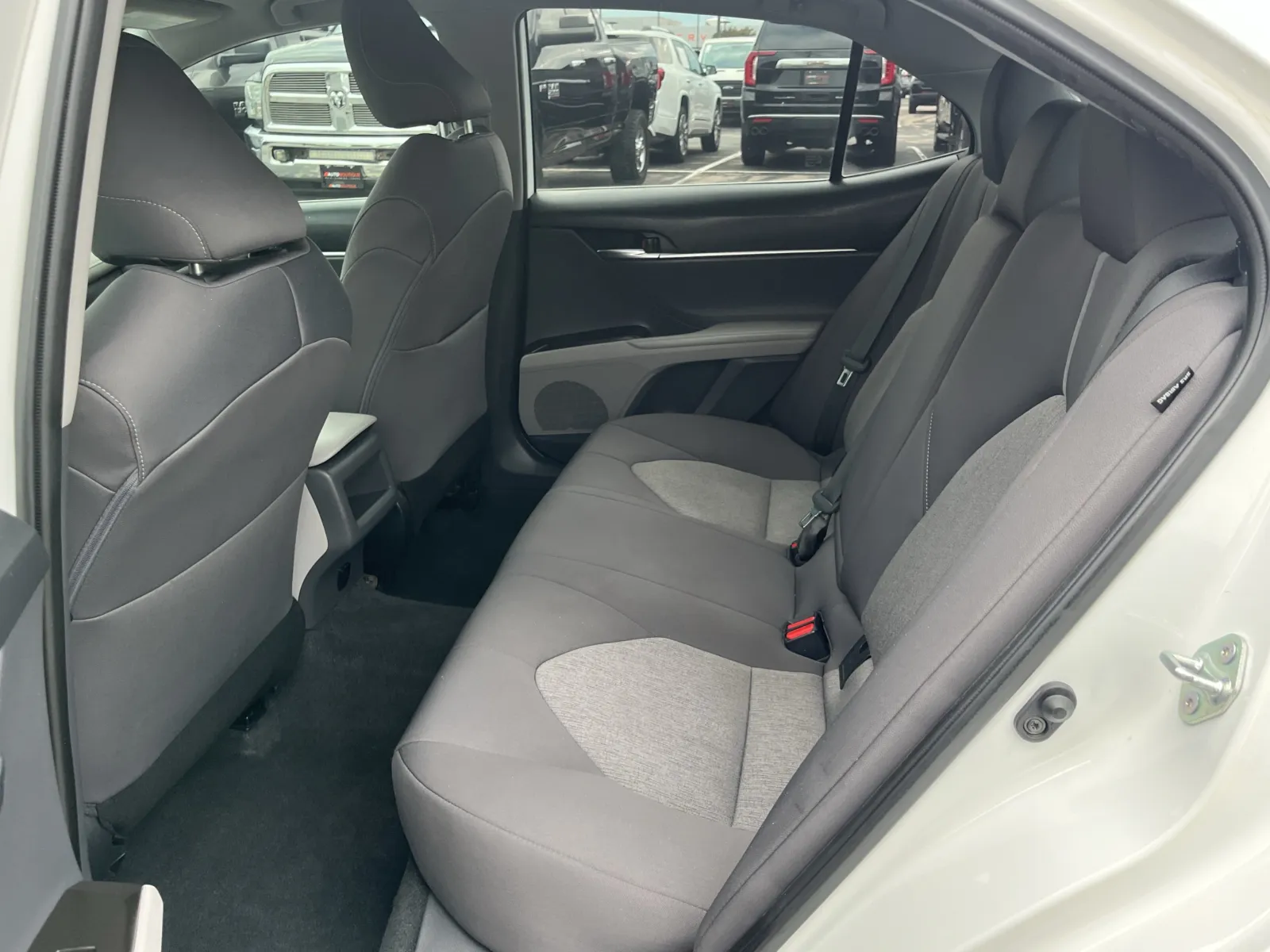 Toyota Camry photo 26