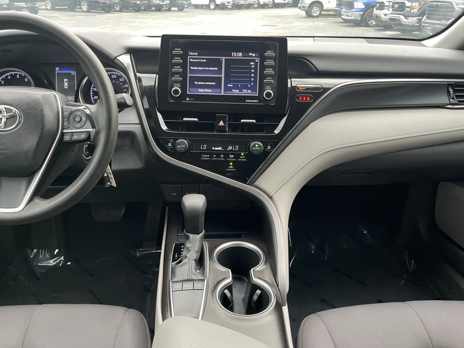 Toyota Camry photo 21