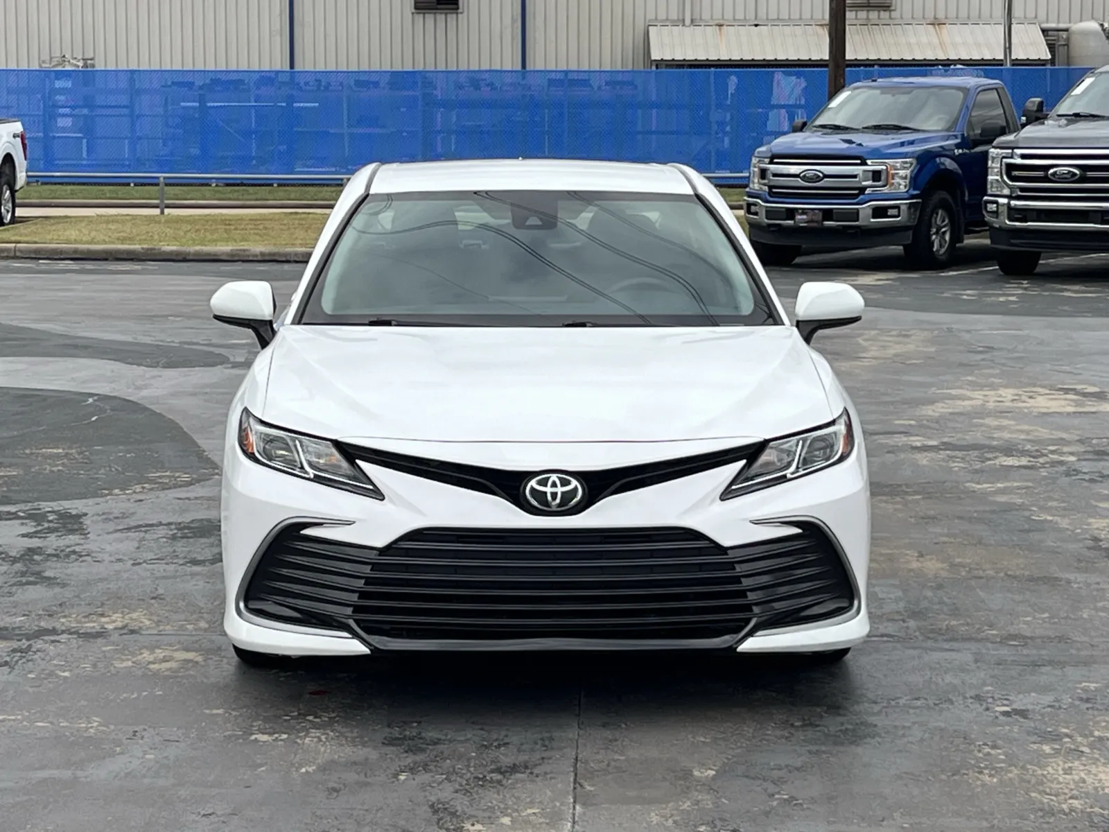 Toyota Camry photo 4
