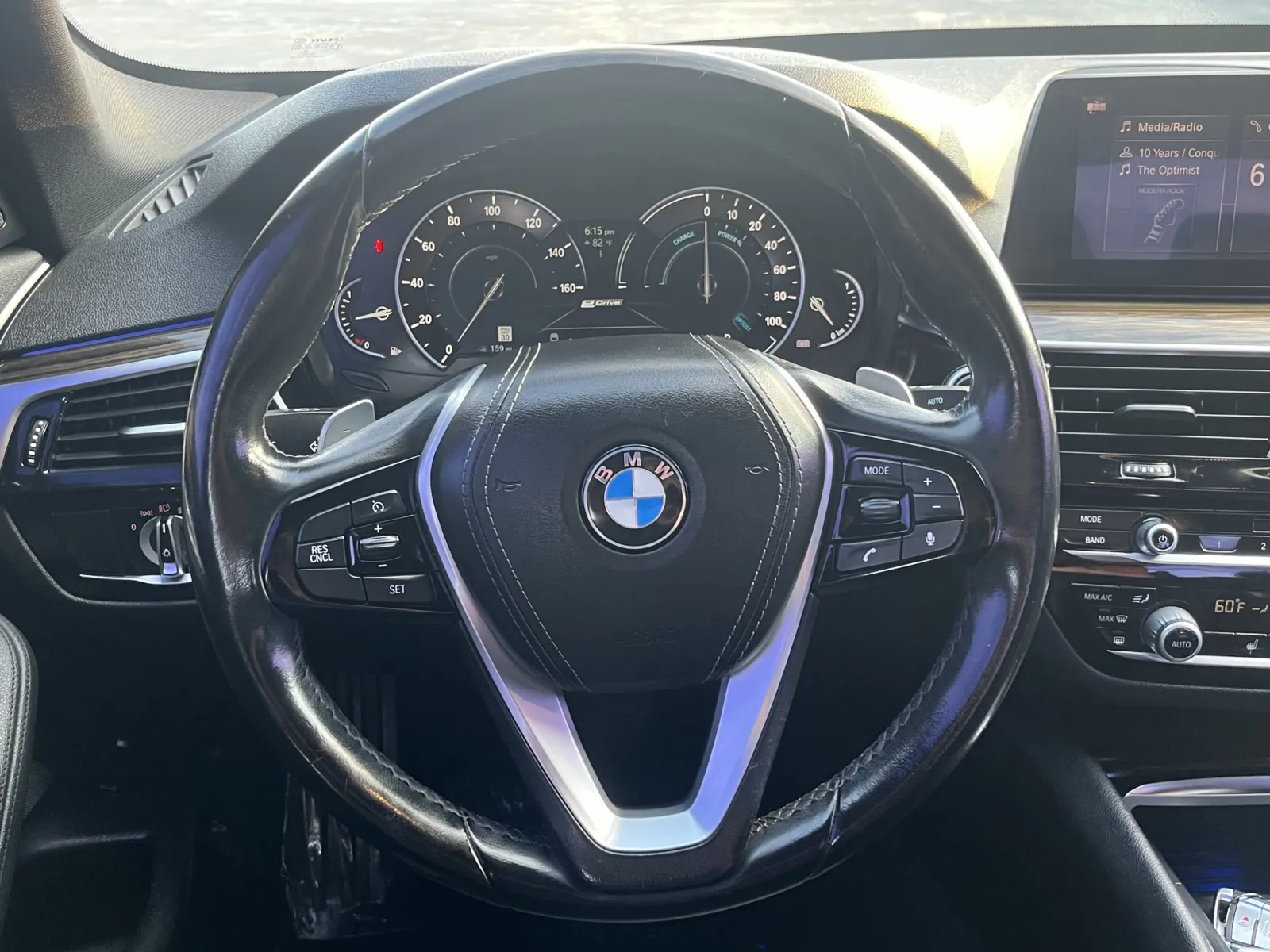 BMW 5 Series photo 16