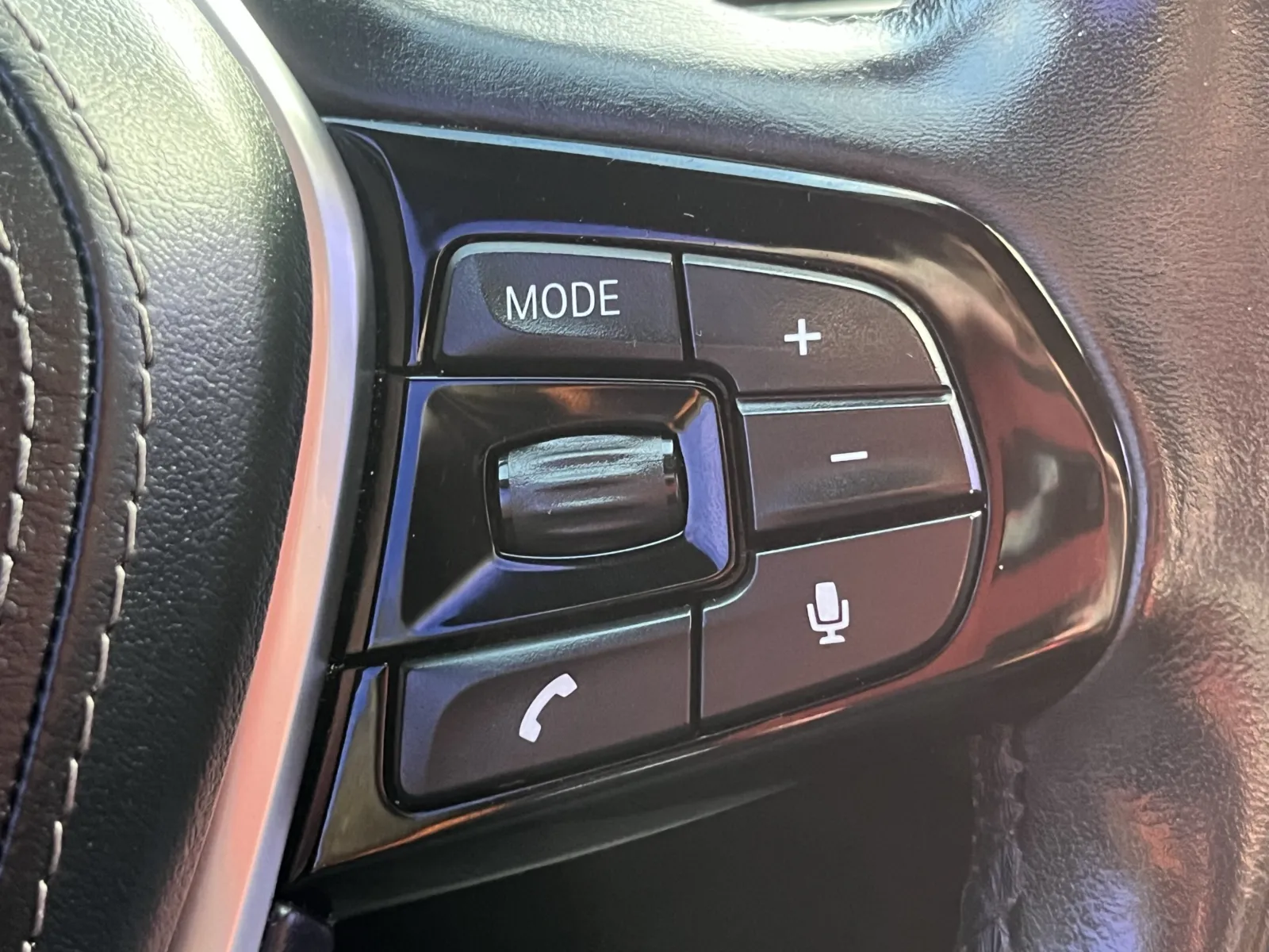 BMW 5 Series photo 18