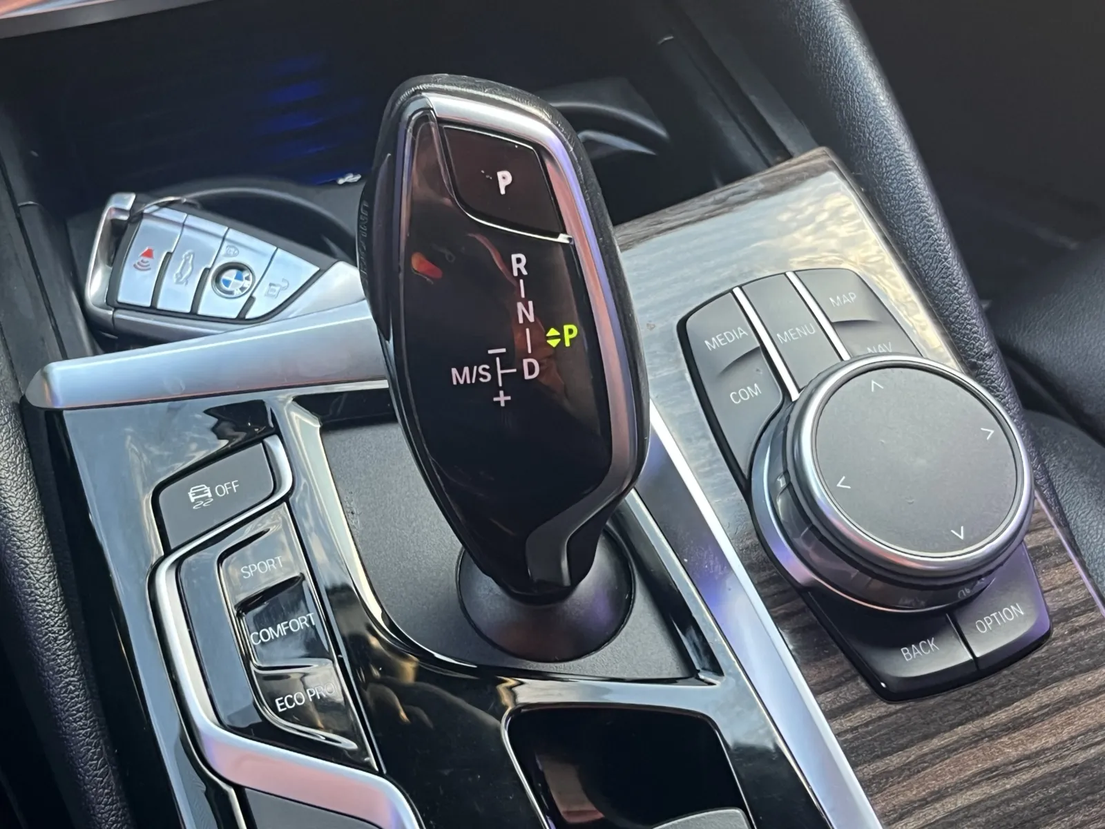 BMW 5 Series photo 20