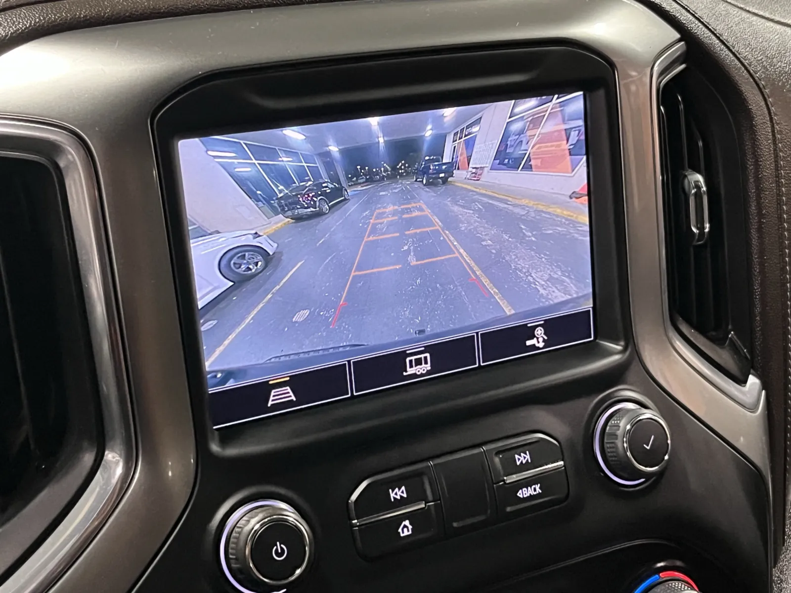Chevrolet Silverado photo 5