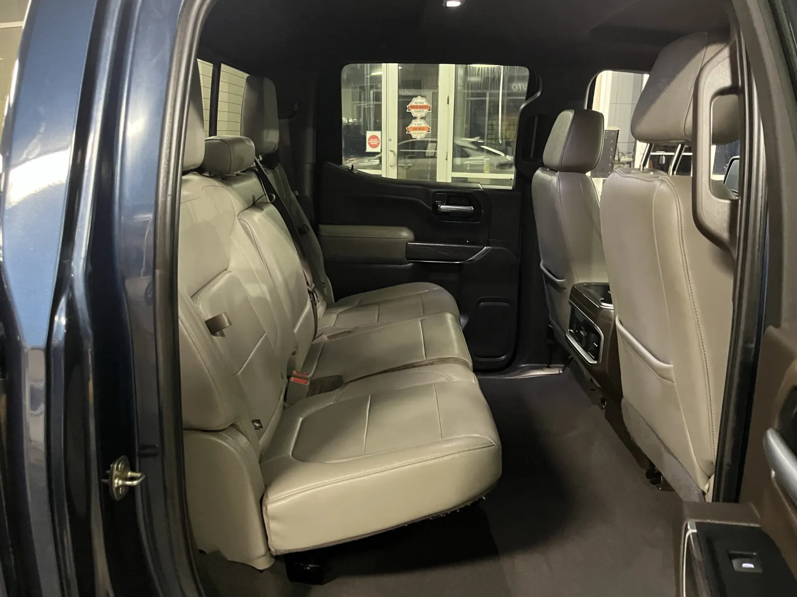 Chevrolet Silverado photo 26