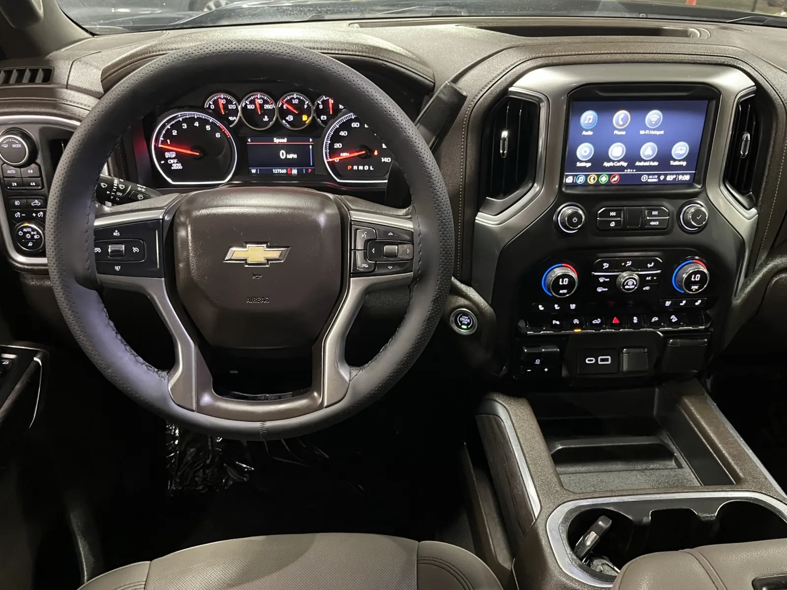 Chevrolet Silverado photo 14