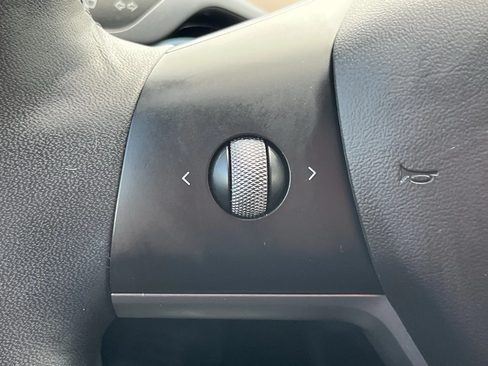Tesla Model 3 photo 20