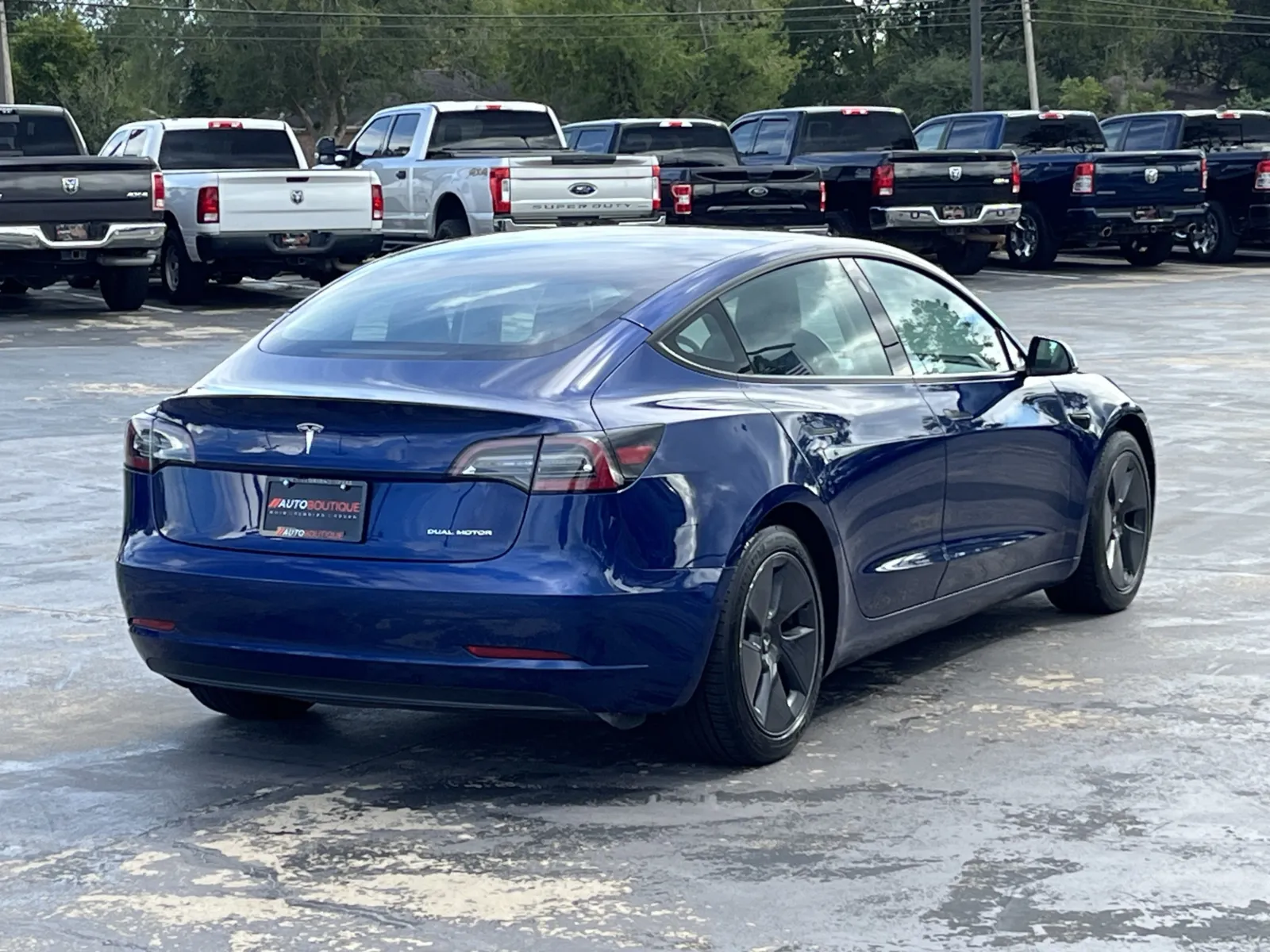 Tesla Model 3 photo 9
