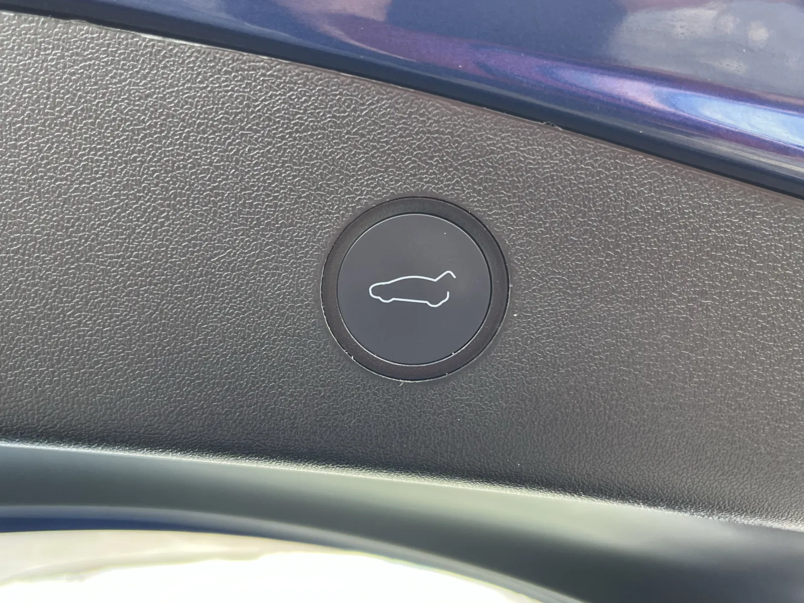 Tesla Model 3 photo 14