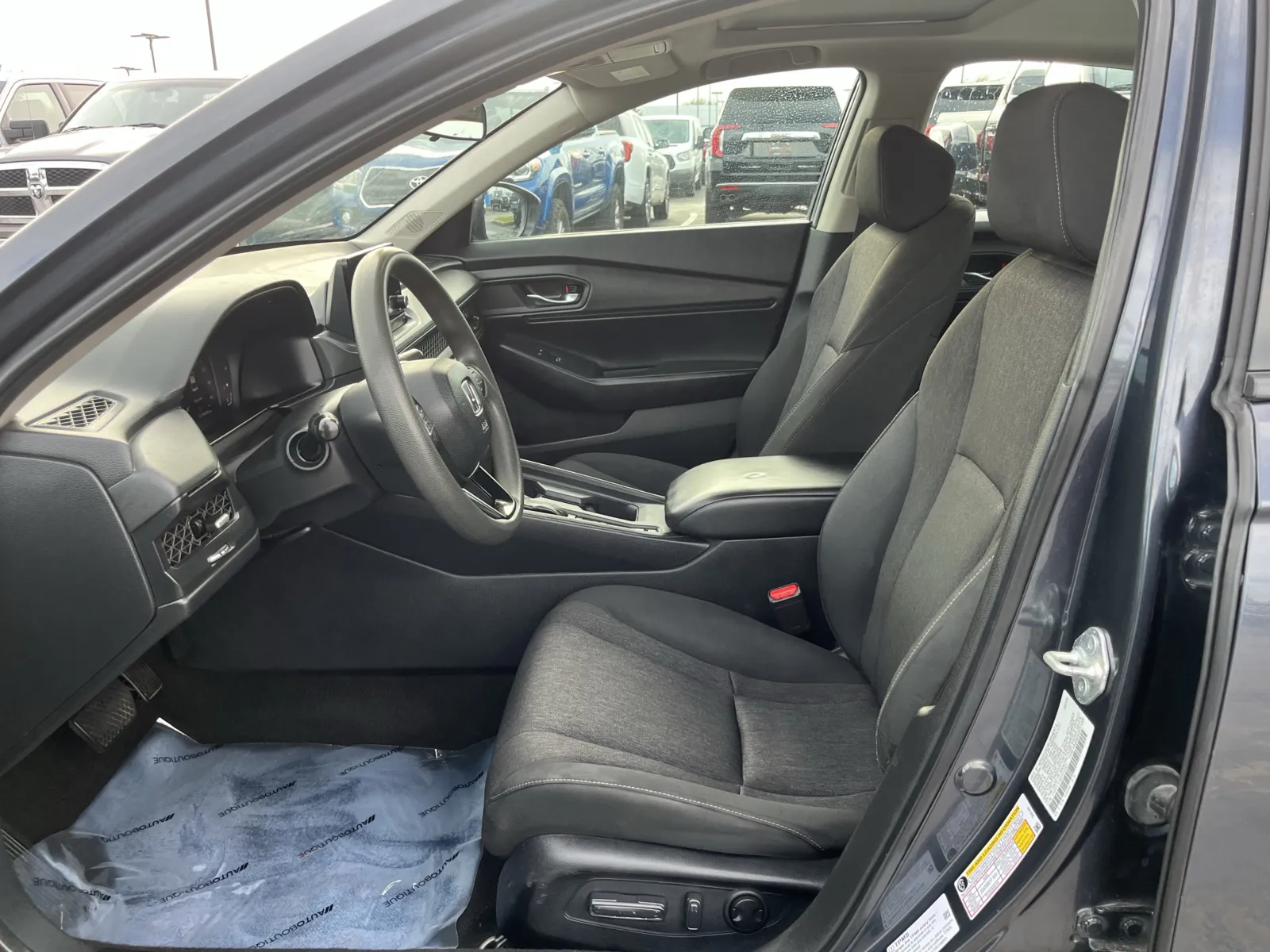 Honda Accord photo 27