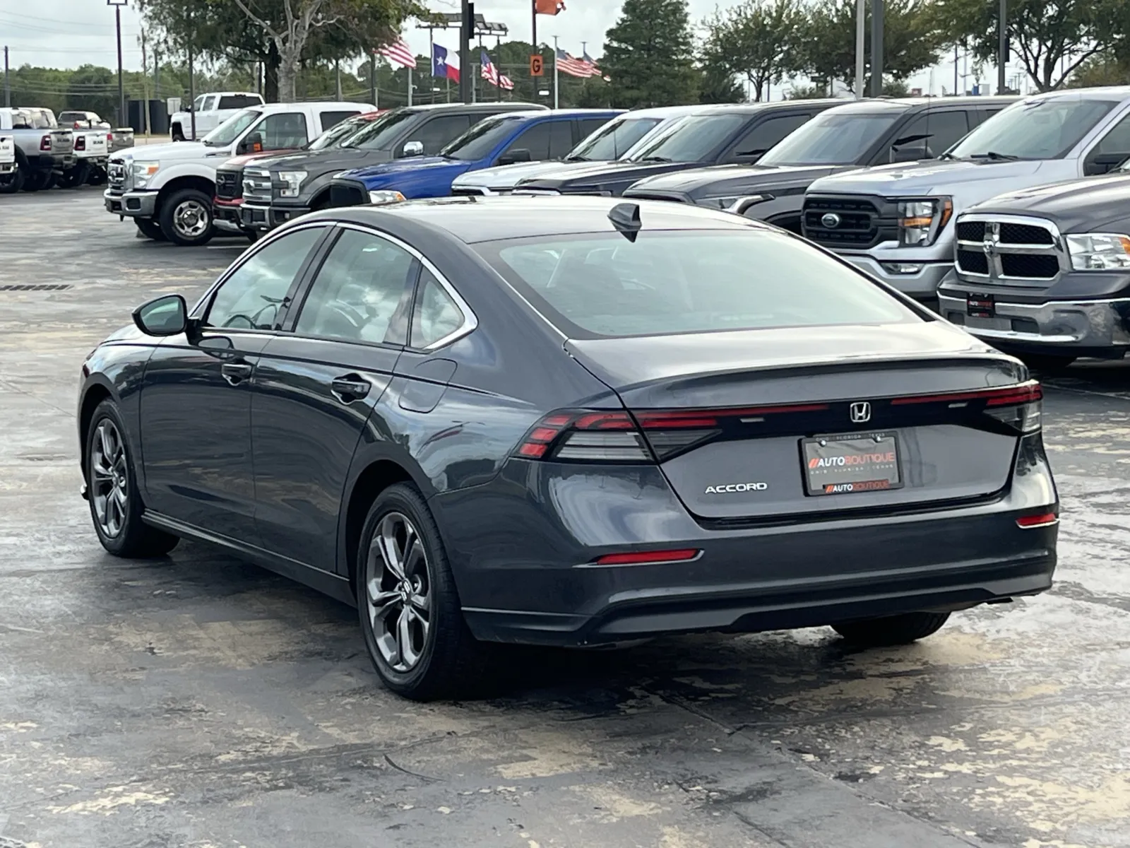 Honda Accord photo 10