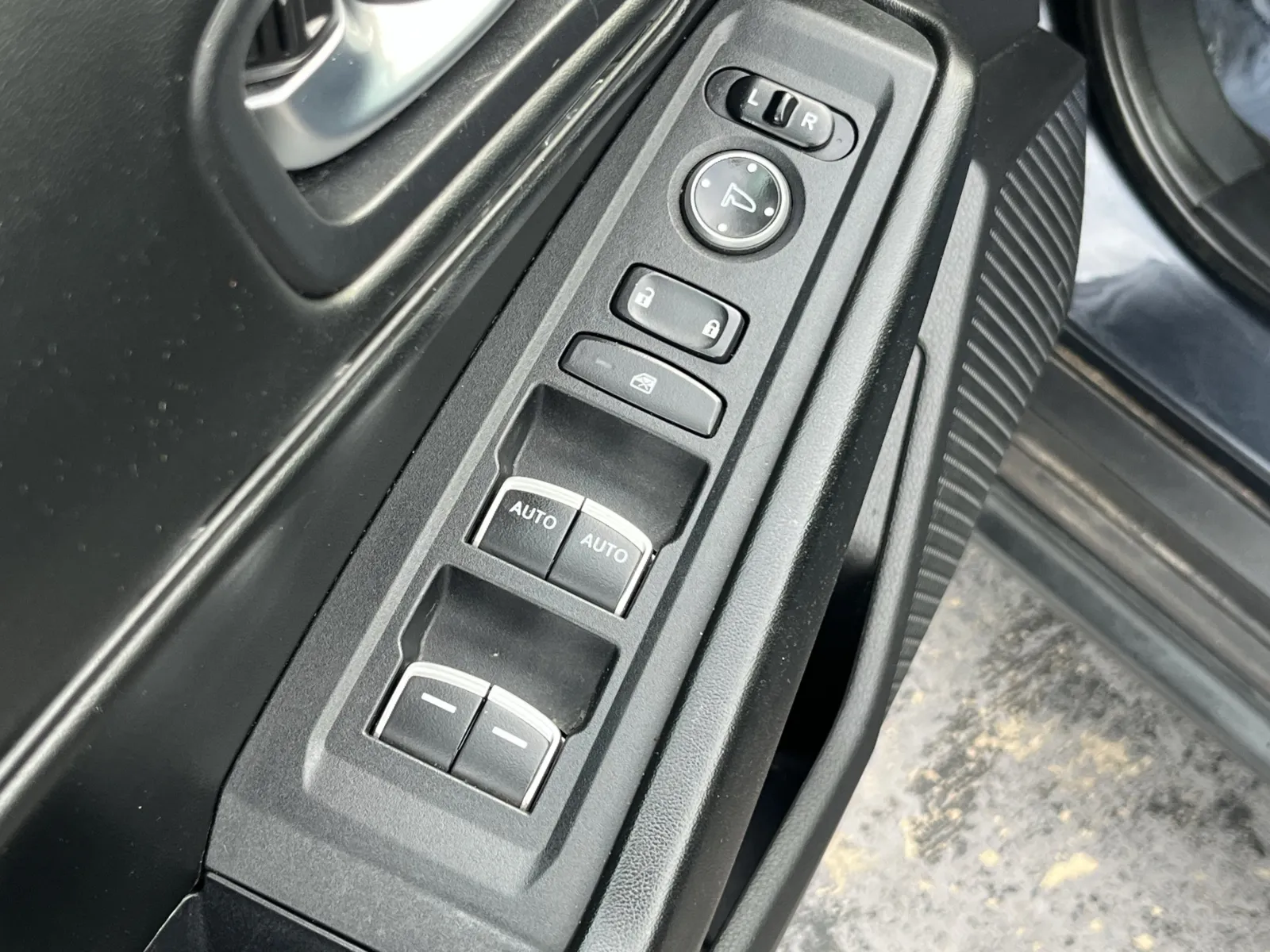 Honda Accord photo 25